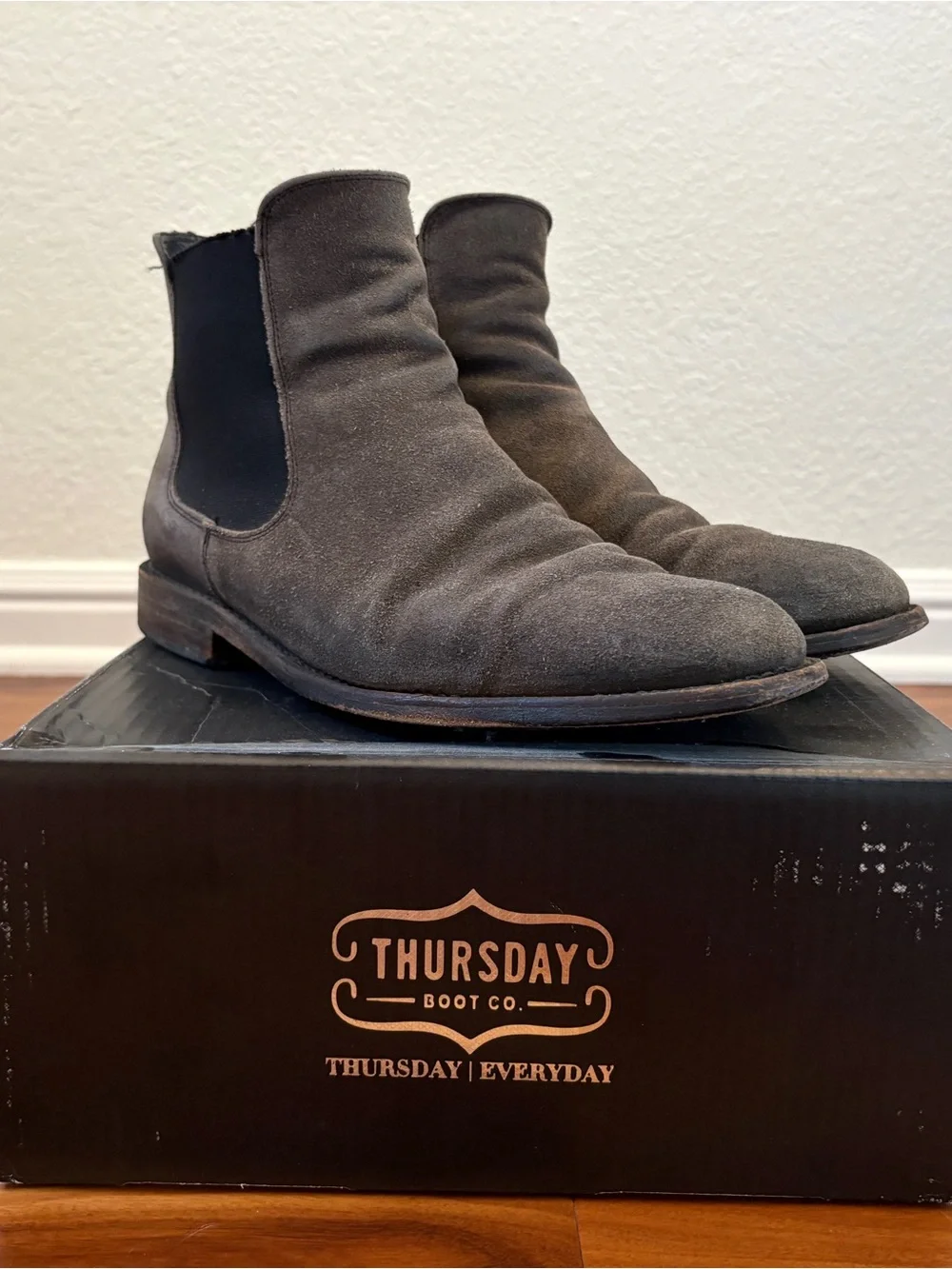 Men's Black Suede Chelsea Boots